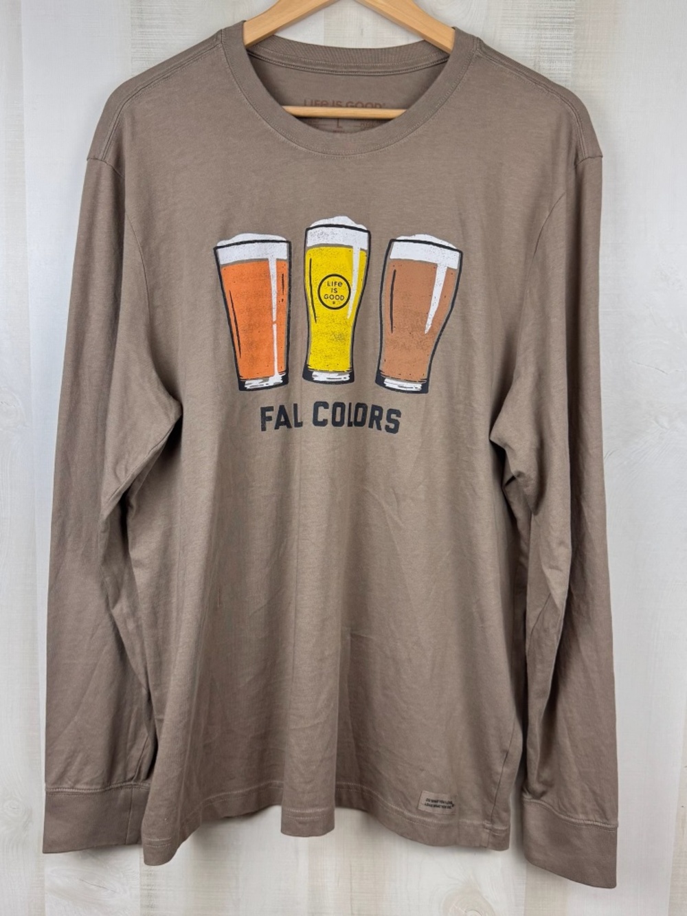 Life Is Good Men’s Long Sleeve Crusher T-Shirt Brown Fall Colors Beers Large